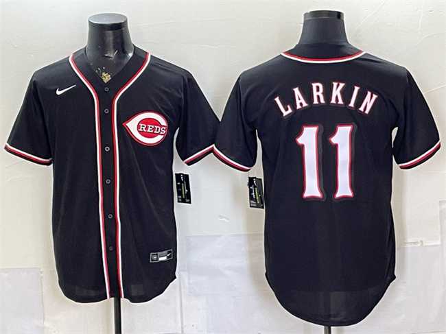 Men%27s Cincinnati Reds #11 Barry Larkin 2026 Fashion Replica Black Out Stitched Jersey